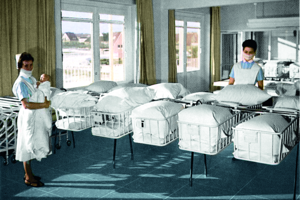 Stiegelmeyer’s cots are used successfully in many maternity wards during the baby boom years.